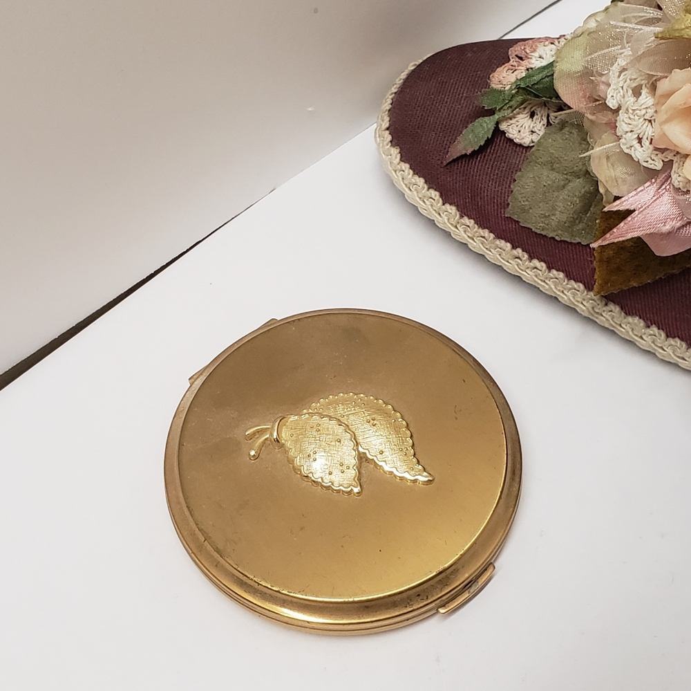 Vintage Stratton Gold Texture Double Leaf Convertible Compact Made in England